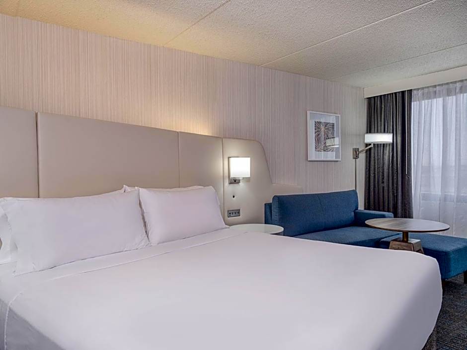 Crowne Plaza Indianapolis-Airport By IHG