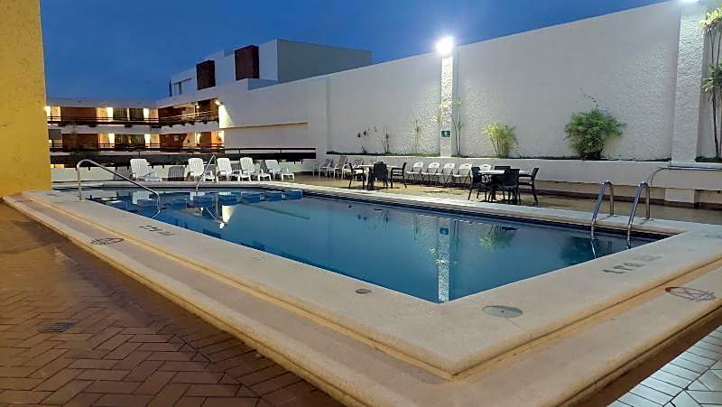Hafersons Inn Hotel & Suites