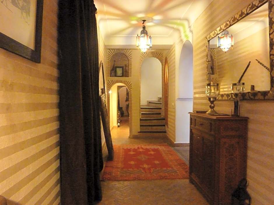 Riad Les Trois Palmiers El Bacha