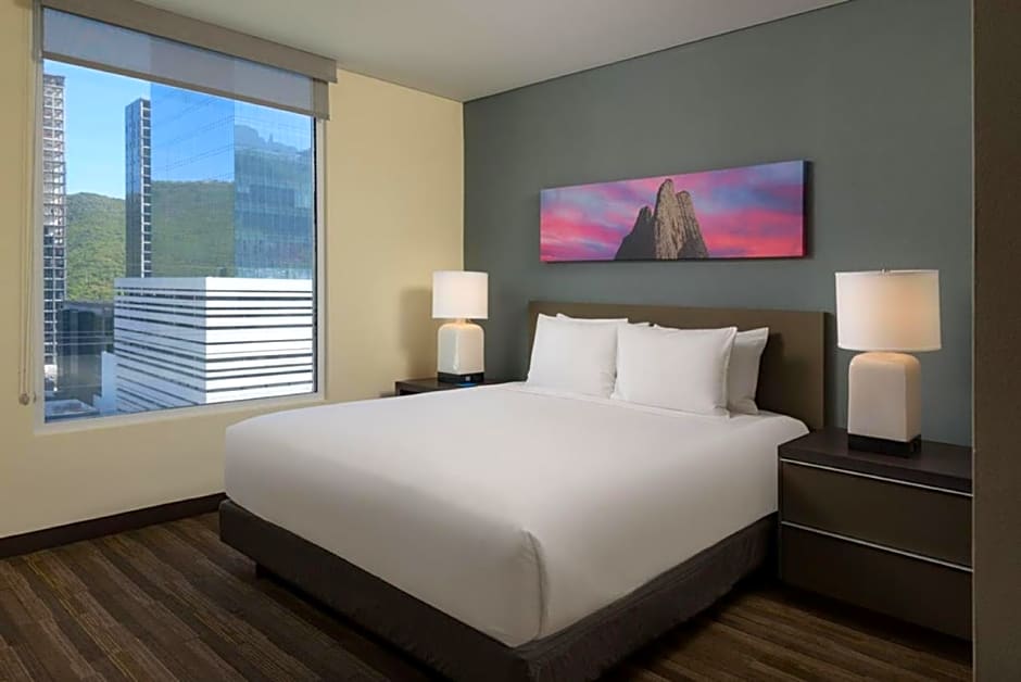 Hyatt House Monterrey Valle