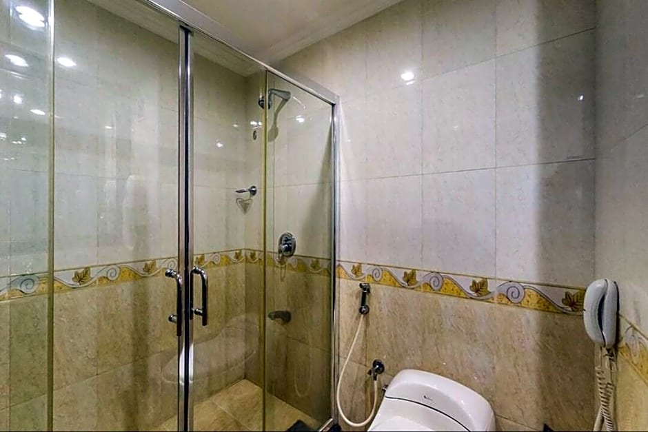 Regant Lake Palace Hotel