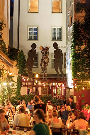 Hotel Orphee - Großes Haus