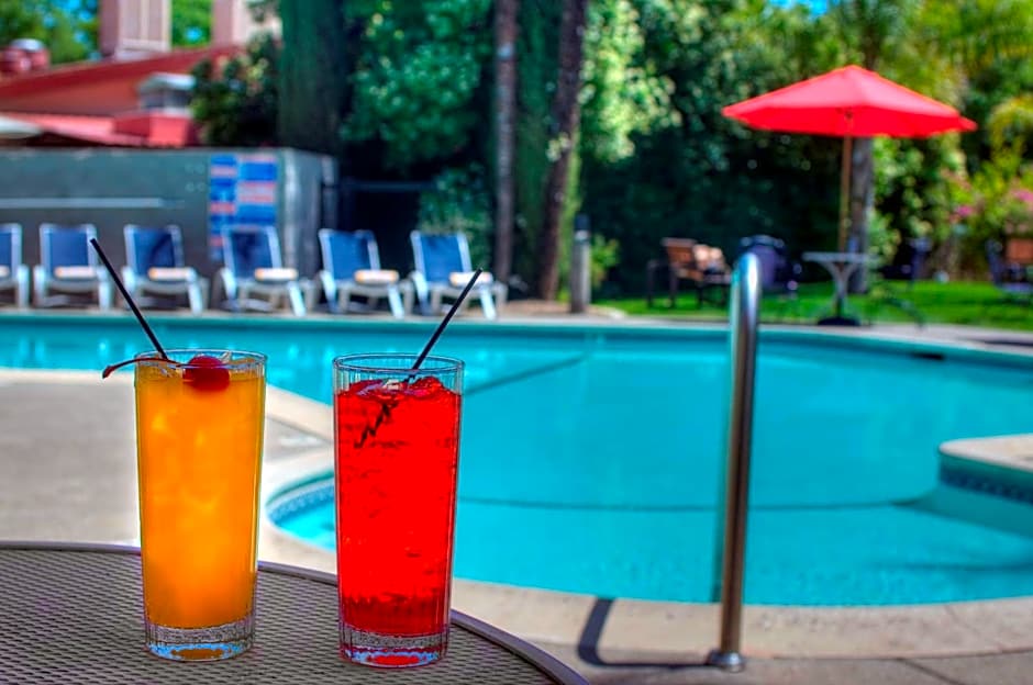 University Park Inn & Suites, an Ascend Collection Hotel