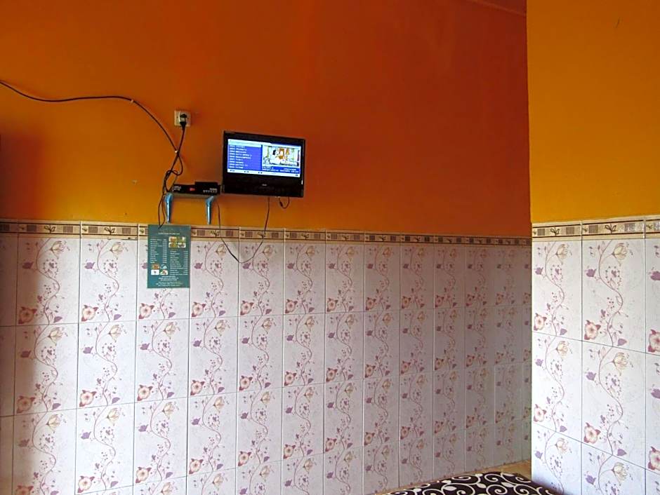 Losmen Kinasih Puncak & Gazebo Pandang