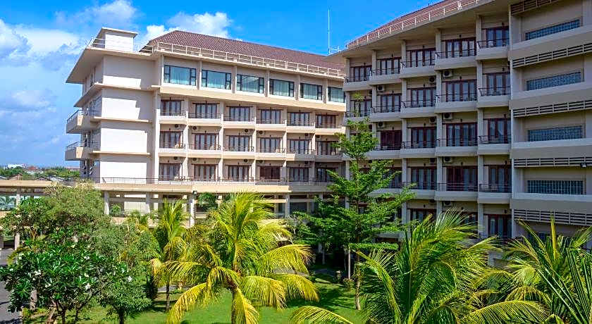 Lombok Raya Hotel