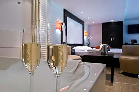 Cottage with New Year's Package