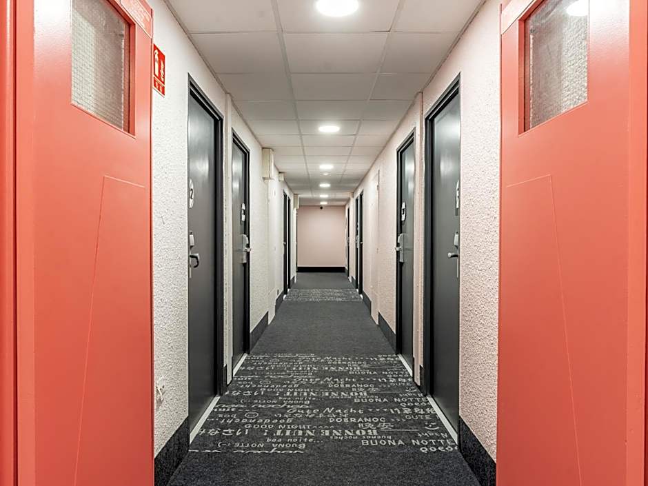 B&B HOTEL Marseille Prado Parc des Expositions