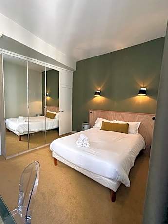Hôtel Henri IV