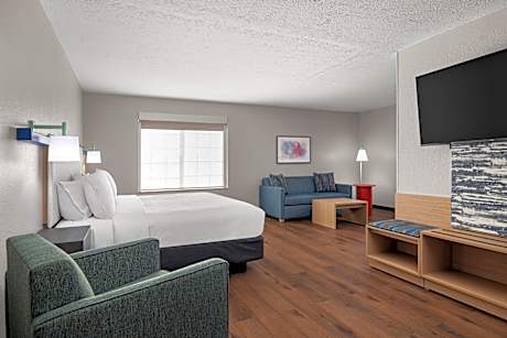 1 Bedroom Suite 1 King