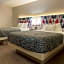 Days Inn & Suites by Wyndham Peachtree Corners Norcross