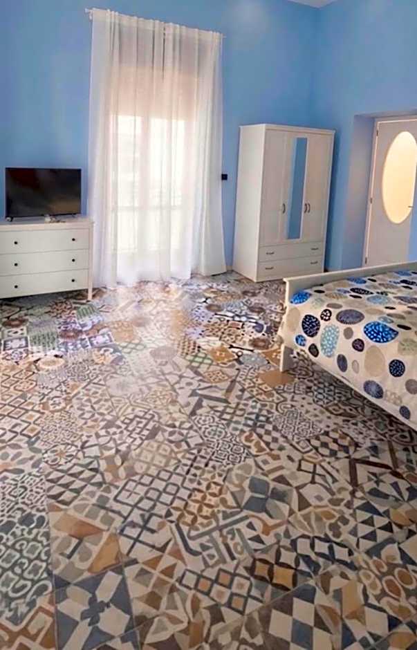 Napolide