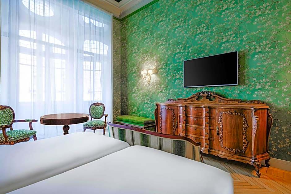 AC Hotel Palacio del Retiro Autograph Collection