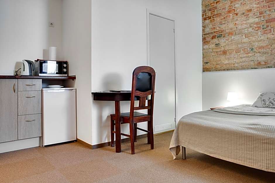 Janne Hotel with Self Check-in