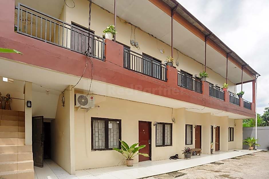 SRB near Mall Ciputra CIbubur Mitra RedDoorz