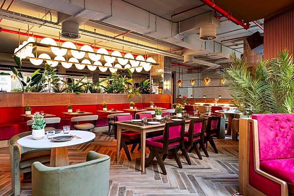 Hotel Paseo del Arte, a member of Radisson Individuals