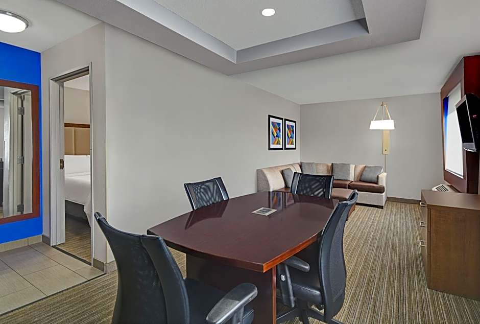 Holiday Inn Express Adrian by IHG