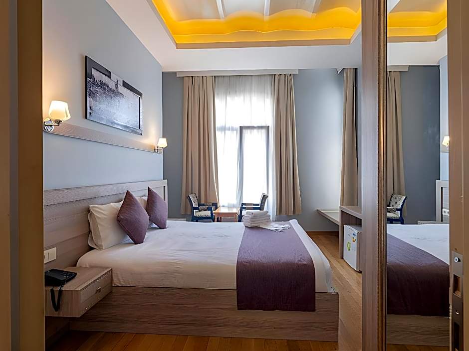 Ragip Pasha Apartment