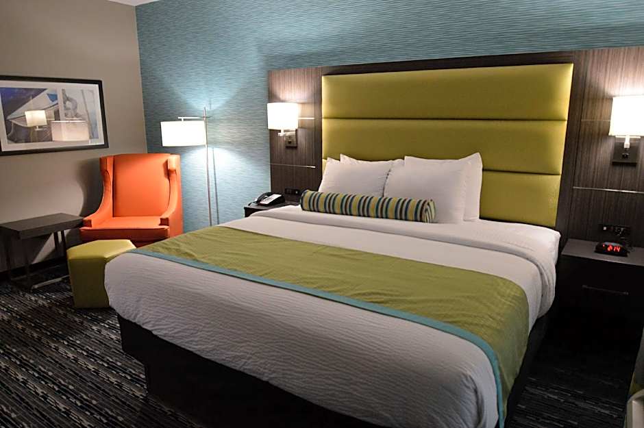 Best Western Plus Pasadena Inn & Suites
