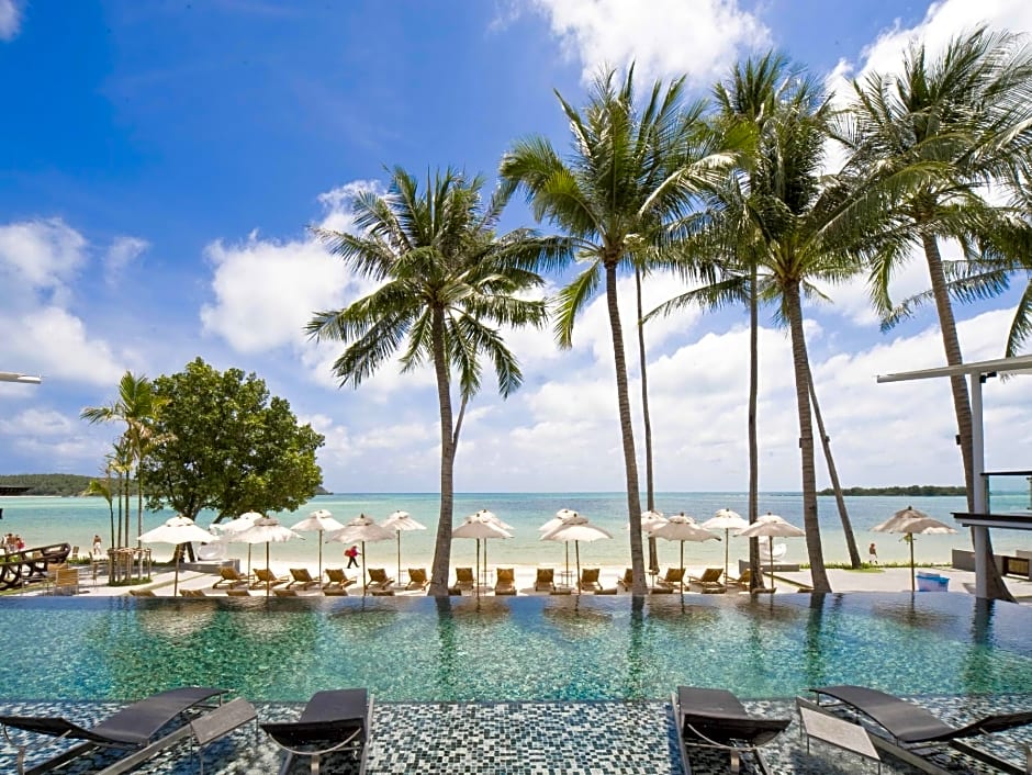 Sareeraya Villas & Suites