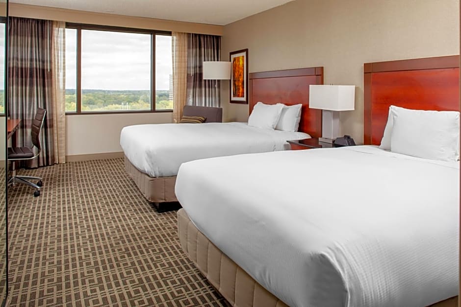 DoubleTree By Hilton Kansas City Overland Park