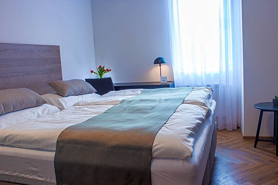 Hotel Diana