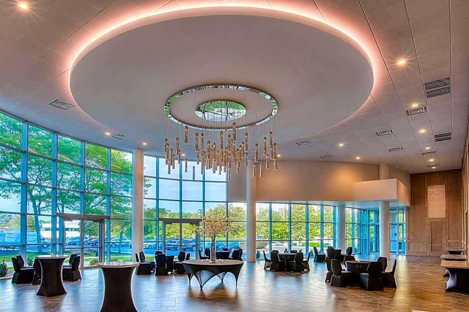 Sheraton Eatontown Hotel