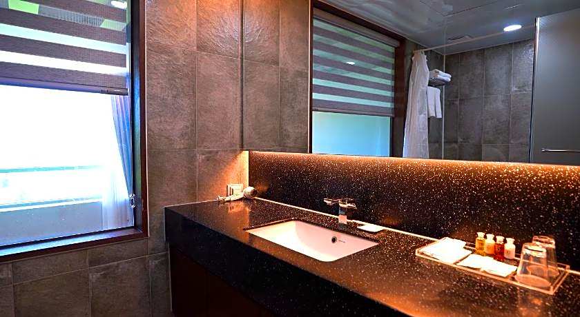 Ramada Hotel & Suites Gangwon PyeongChang