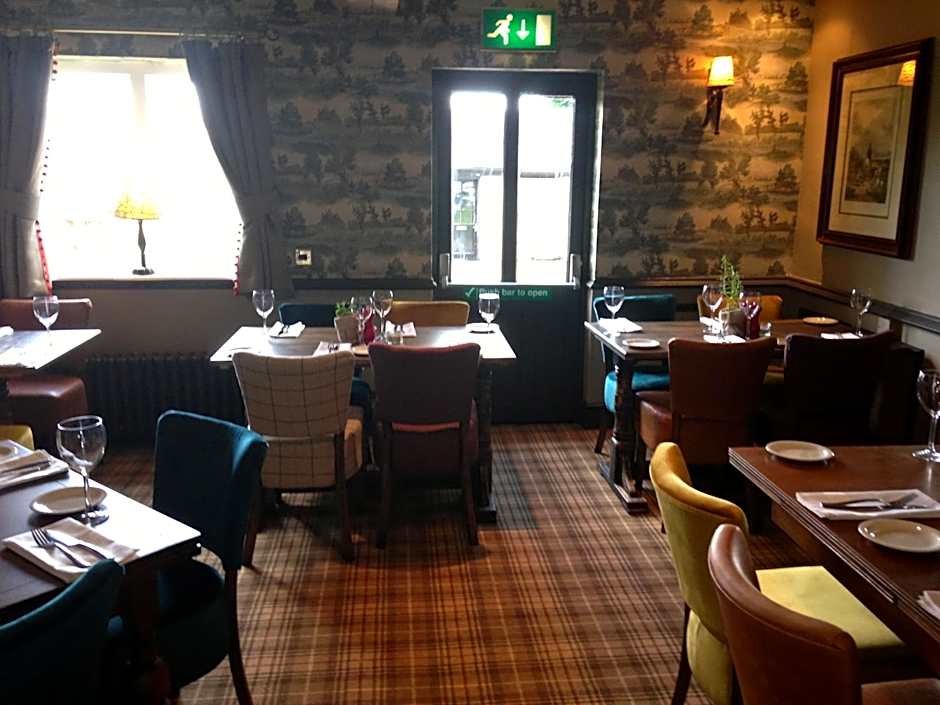 The Crown Pub, Dining & Rooms