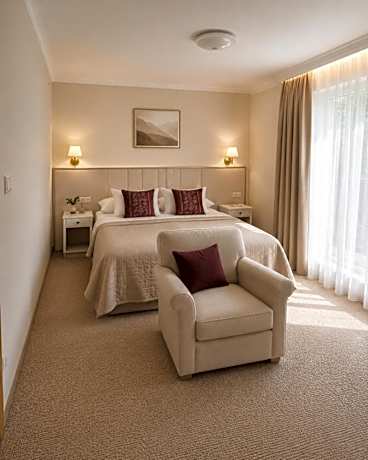 Suite (3 Adults)