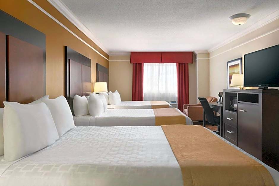 Travelodge by Wyndham Meadow Lake