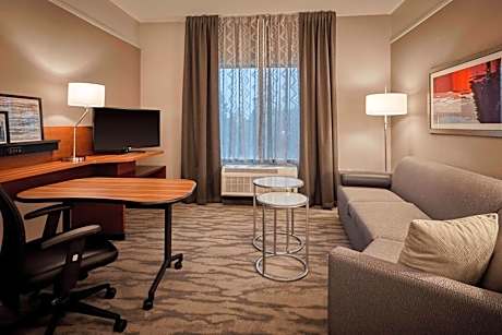 Suite, 2 Queen, Sofa bed, Inland view