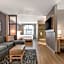 Hyatt Place Riverside Downtown