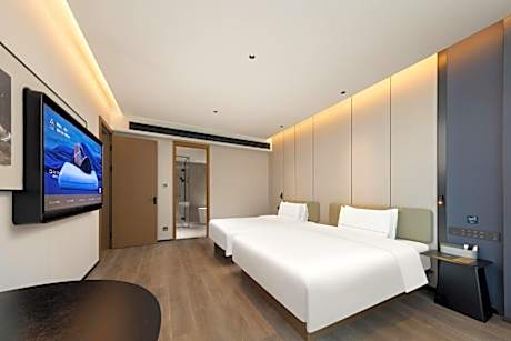 Deluxe Family Suite
