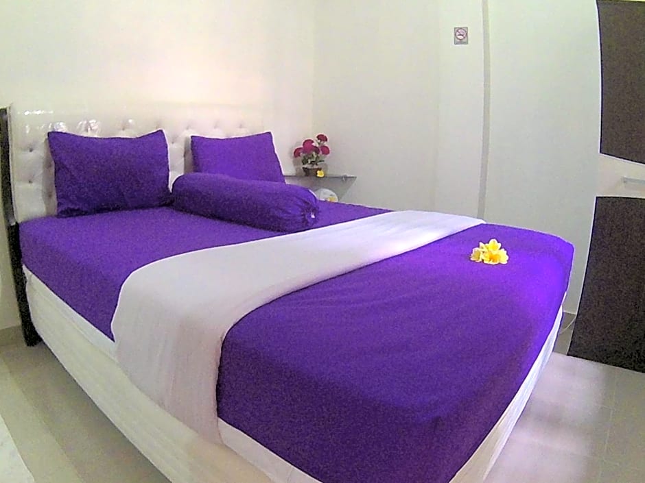 24/7 Bed & Breakfast