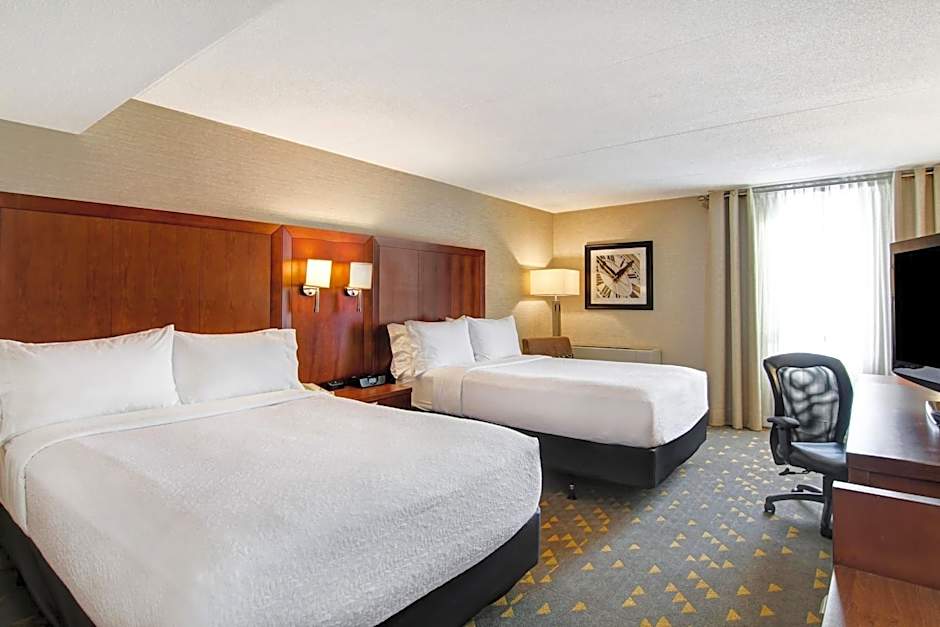Holiday Inn Oakville Centre By IHG