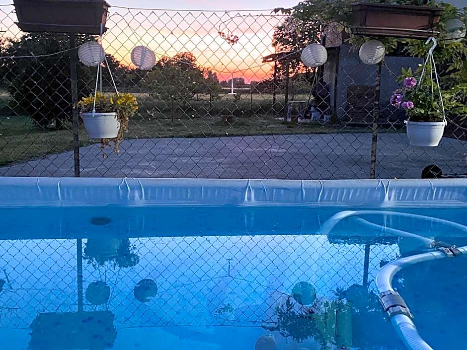 B&B Happiness in the Country