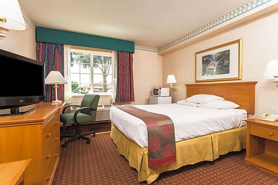 Ramada by Wyndham Portland
