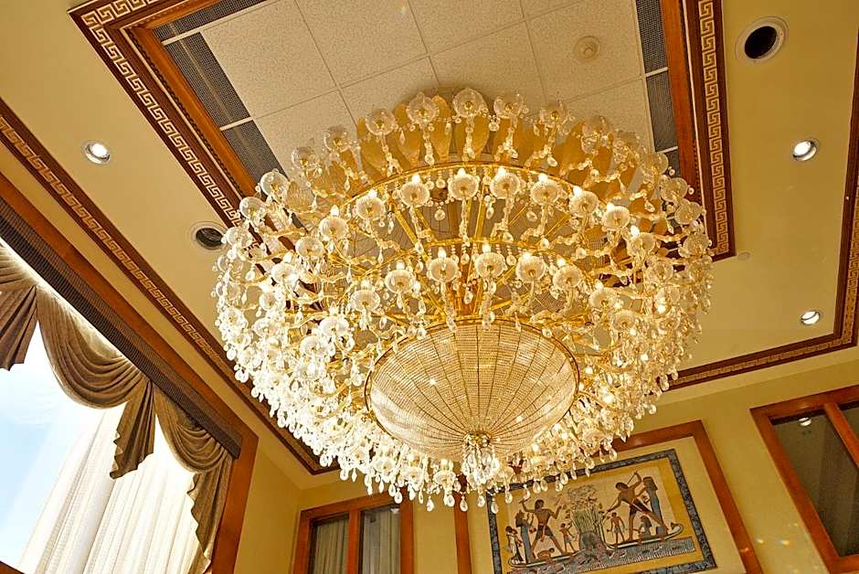 Woodbine Hotel & Suites