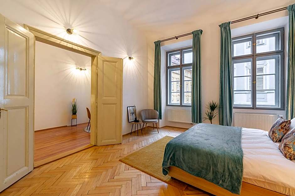 Primavera - Castle view apartments