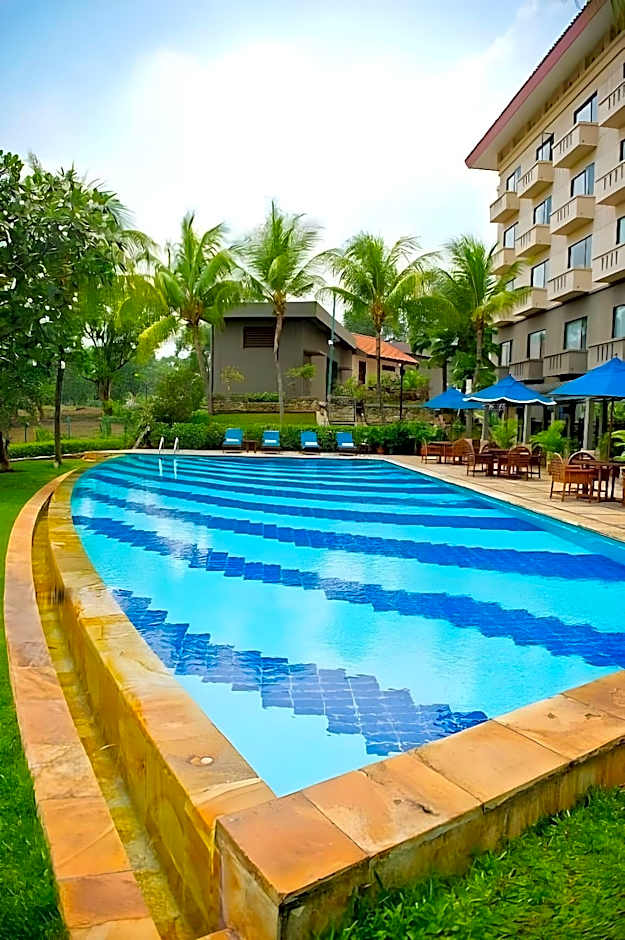 Puri Kiic Golf View Hotel