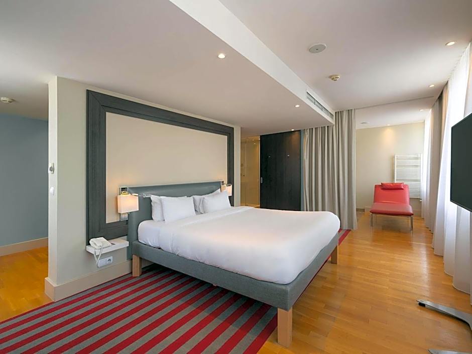 Mercure Warszawa Grand