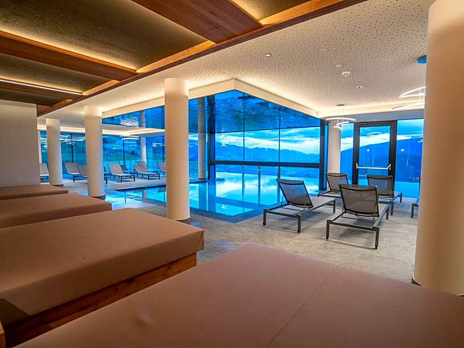 Hotel Purvita - Ski In Ski Out - Infinity Pool