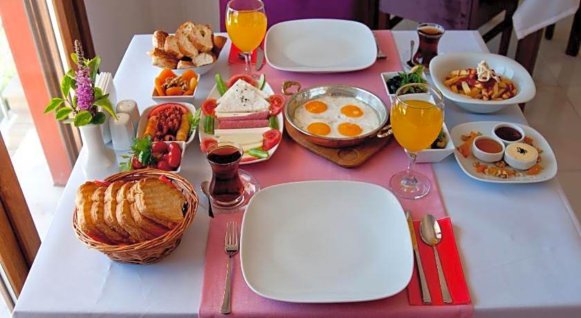 defne otel