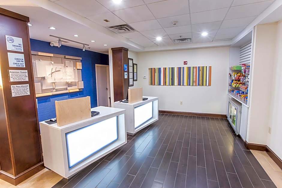 Holiday Inn Express Hotel & Suites McDonough By IHG