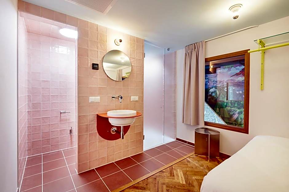 Hotel Not Hotel Rotterdam