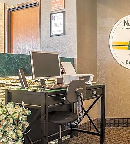 Bearcat Inn And Suites