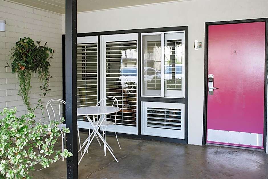 Alamo Inn and Suites - Convention Center