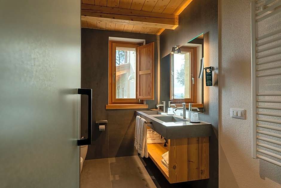 Aura Relais