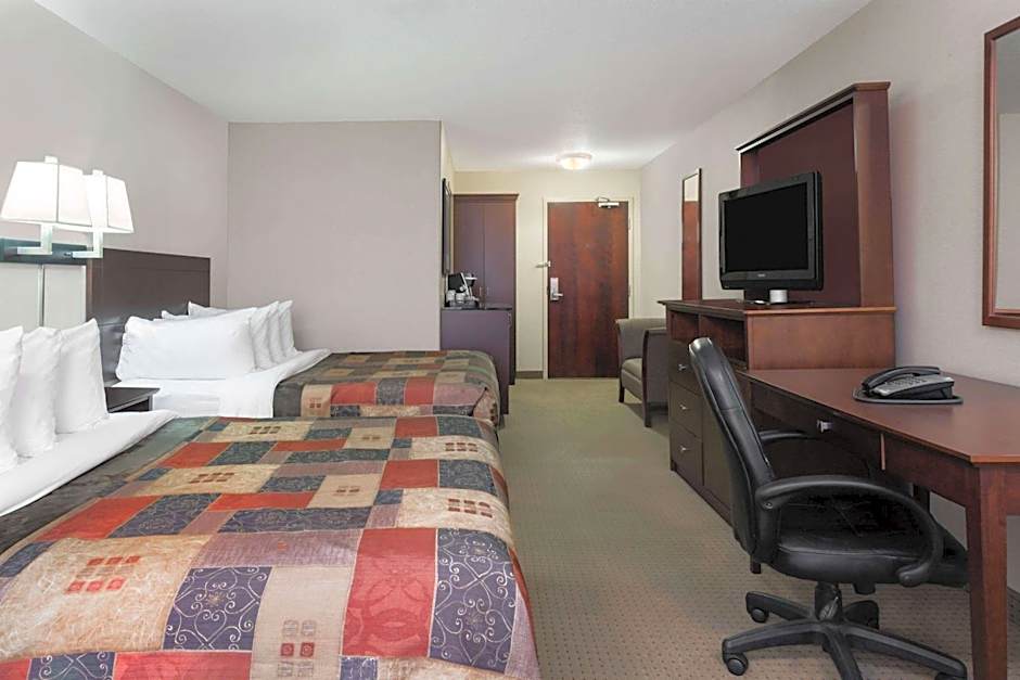 Ramada by Wyndham Weyburn