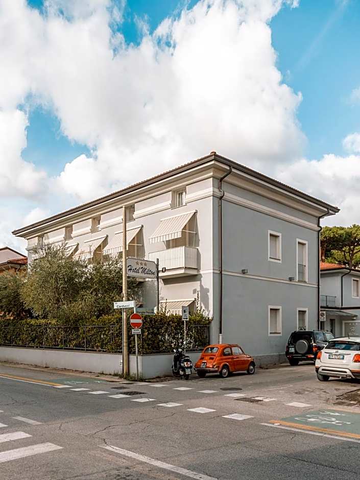 Hotel Milton
